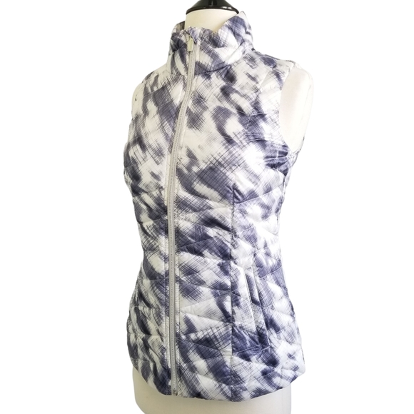 Athleta Altitude Quilted Down Packable Vest In Sapphire Size XS - Picture 4 of 8